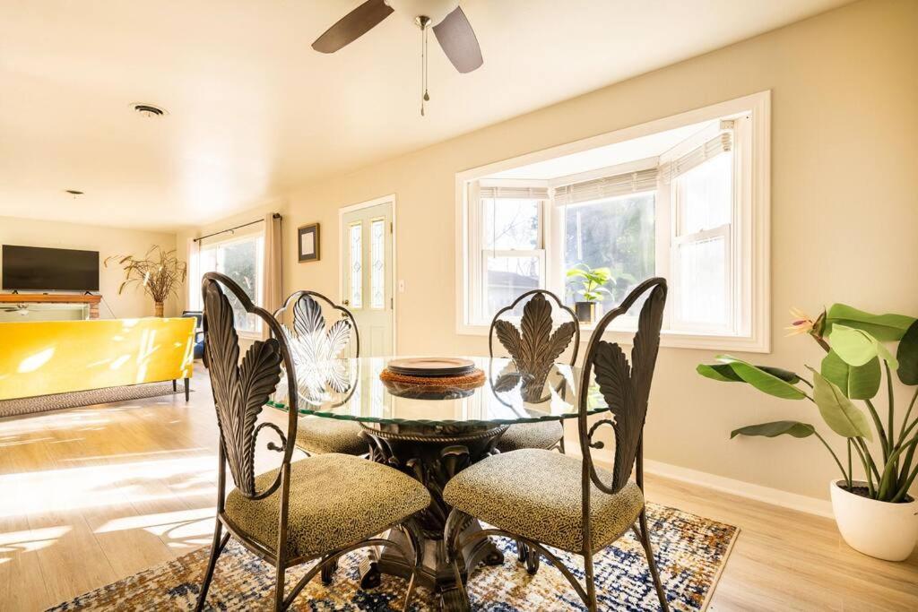 Holiday home Misha's Hunnhaven Yuba City